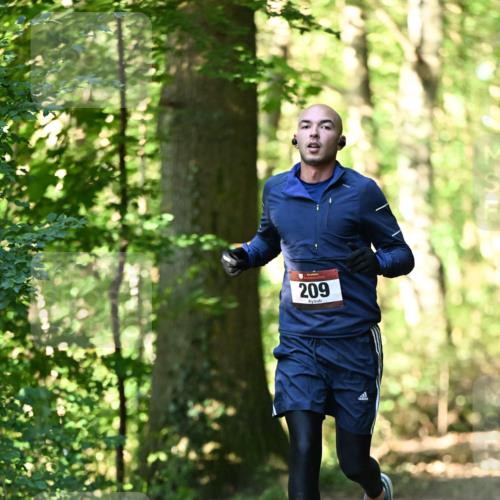 06.10.2024 - Bramfelder Halbmarathon 2024 Dr. Thomas Lammeyer http://msf.ph/oto/7337216 06.10.2024 10:20:16 Laufen 209 meine-sportfotos.de