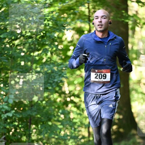 06.10.2024 - Bramfelder Halbmarathon 2024 Dr. Thomas Lammeyer http://msf.ph/oto/7337223 06.10.2024 10:20:17 Laufen 33, 209 meine-sportfotos.de