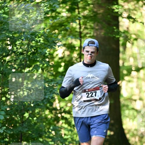 06.10.2024 - Bramfelder Halbmarathon 2024 Dr. Thomas Lammeyer http://msf.ph/oto/7337251 06.10.2024 10:20:30 Laufen 227 meine-sportfotos.de