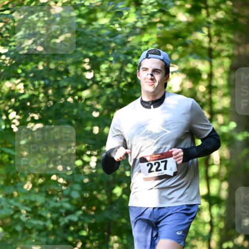 06.10.2024 - Bramfelder Halbmarathon 2024 Dr. Thomas Lammeyer http://msf.ph/oto/7337255 06.10.2024 10:20:31 Laufen 227 meine-sportfotos.de