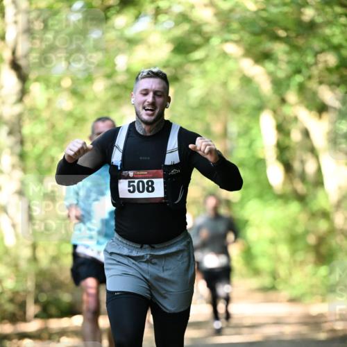 06.10.2024 - Bramfelder Halbmarathon 2024 Dr. Thomas Lammeyer http://msf.ph/oto/7337322 06.10.2024 10:20:54 Laufen 508 meine-sportfotos.de