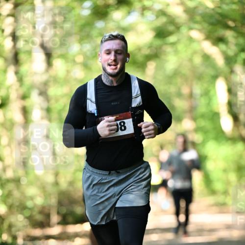 06.10.2024 - Bramfelder Halbmarathon 2024 Dr. Thomas Lammeyer http://msf.ph/oto/7337325 06.10.2024 10:20:55 Laufen 8 meine-sportfotos.de