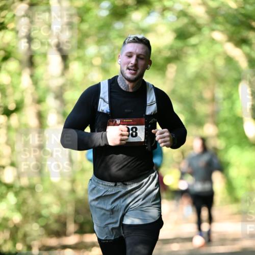 06.10.2024 - Bramfelder Halbmarathon 2024 Dr. Thomas Lammeyer http://msf.ph/oto/7337326 06.10.2024 10:20:55 Laufen 8 meine-sportfotos.de