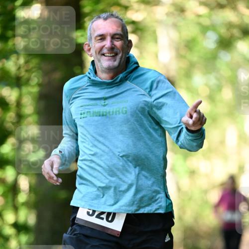 06.10.2024 - Bramfelder Halbmarathon 2024 Dr. Thomas Lammeyer http://msf.ph/oto/7337337 06.10.2024 10:20:57 Laufen 20 meine-sportfotos.de