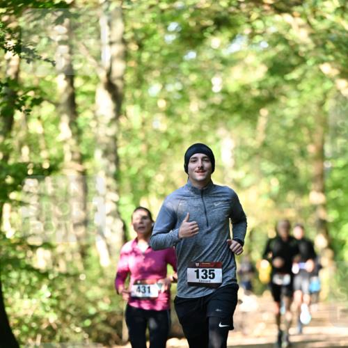 06.10.2024 - Bramfelder Halbmarathon 2024 Dr. Thomas Lammeyer http://msf.ph/oto/7337344 06.10.2024 10:21:00 Laufen 431, 135 meine-sportfotos.de
