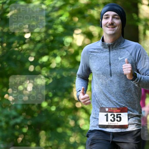 06.10.2024 - Bramfelder Halbmarathon 2024 Dr. Thomas Lammeyer http://msf.ph/oto/7337363 06.10.2024 10:21:02 Laufen 33, 135 meine-sportfotos.de