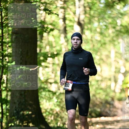 06.10.2024 - Bramfelder Halbmarathon 2024 Dr. Thomas Lammeyer http://msf.ph/oto/7337398 06.10.2024 10:21:11 Laufen 202 meine-sportfotos.de