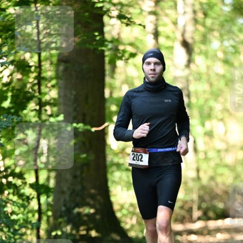 06.10.2024 - Bramfelder Halbmarathon 2024 Dr. Thomas Lammeyer http://msf.ph/oto/7337401 06.10.2024 10:21:11 Laufen 202 meine-sportfotos.de