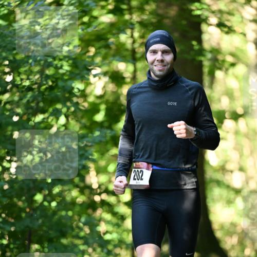 06.10.2024 - Bramfelder Halbmarathon 2024 Dr. Thomas Lammeyer http://msf.ph/oto/7337409 06.10.2024 10:21:12 Laufen 202 meine-sportfotos.de