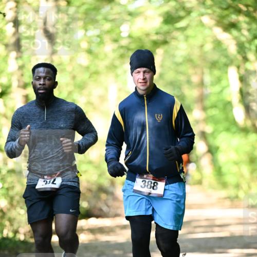 06.10.2024 - Bramfelder Halbmarathon 2024 Dr. Thomas Lammeyer http://msf.ph/oto/7337447 06.10.2024 10:21:22 Laufen 22, 388 meine-sportfotos.de