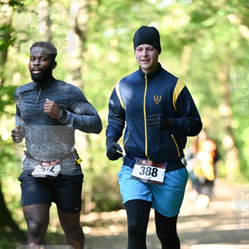 06.10.2024 - Bramfelder Halbmarathon 2024 Dr. Thomas Lammeyer http://msf.ph/oto/7337451 06.10.2024 10:21:23 Laufen 388 meine-sportfotos.de