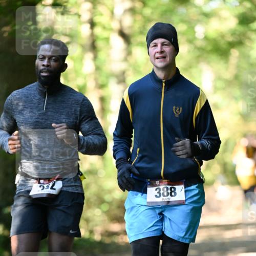 06.10.2024 - Bramfelder Halbmarathon 2024 Dr. Thomas Lammeyer http://msf.ph/oto/7337455 06.10.2024 10:21:23 Laufen 592, 388 meine-sportfotos.de
