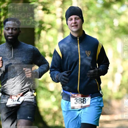 06.10.2024 - Bramfelder Halbmarathon 2024 Dr. Thomas Lammeyer http://msf.ph/oto/7337458 06.10.2024 10:21:24 Laufen 33, 388 meine-sportfotos.de