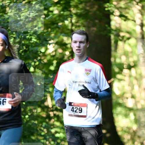 06.10.2024 - Bramfelder Halbmarathon 2024 Dr. Thomas Lammeyer http://msf.ph/oto/7337503 06.10.2024 10:21:39 Laufen 56, 429 meine-sportfotos.de