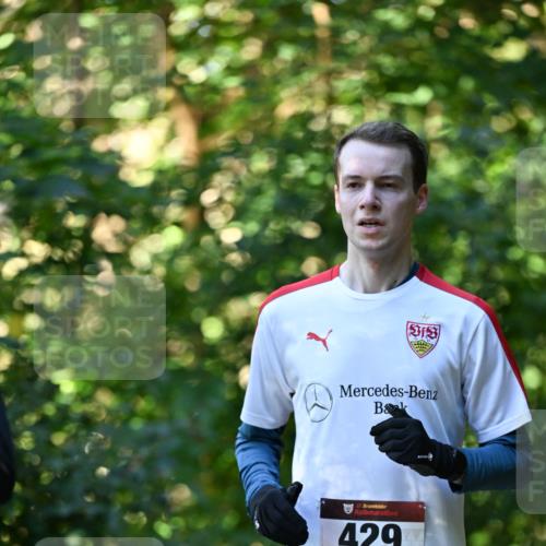 06.10.2024 - Bramfelder Halbmarathon 2024 Dr. Thomas Lammeyer http://msf.ph/oto/7337512 06.10.2024 10:21:40 Laufen 13, 429 meine-sportfotos.de