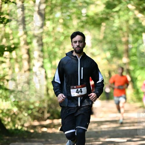 06.10.2024 - Bramfelder Halbmarathon 2024 Dr. Thomas Lammeyer http://msf.ph/oto/7337514 06.10.2024 10:21:56 Laufen 44, 55 meine-sportfotos.de