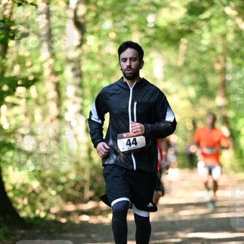 06.10.2024 - Bramfelder Halbmarathon 2024 Dr. Thomas Lammeyer http://msf.ph/oto/7337515 06.10.2024 10:21:56 Laufen 44, 55 meine-sportfotos.de