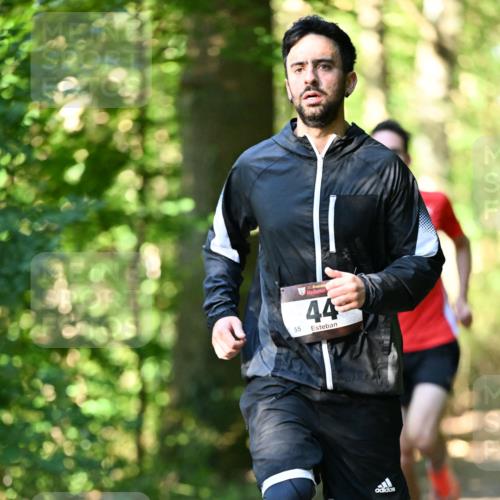 06.10.2024 - Bramfelder Halbmarathon 2024 Dr. Thomas Lammeyer http://msf.ph/oto/7337526 06.10.2024 10:21:58 Laufen 55, 44 meine-sportfotos.de