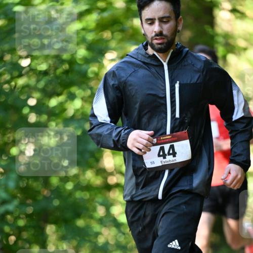06.10.2024 - Bramfelder Halbmarathon 2024 Dr. Thomas Lammeyer http://msf.ph/oto/7337530 06.10.2024 10:21:58 Laufen 55, 44 meine-sportfotos.de