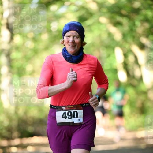 06.10.2024 - Bramfelder Halbmarathon 2024 Dr. Thomas Lammeyer http://msf.ph/oto/7337575 06.10.2024 10:22:09 Laufen 490, 108, 1234 meine-sportfotos.de