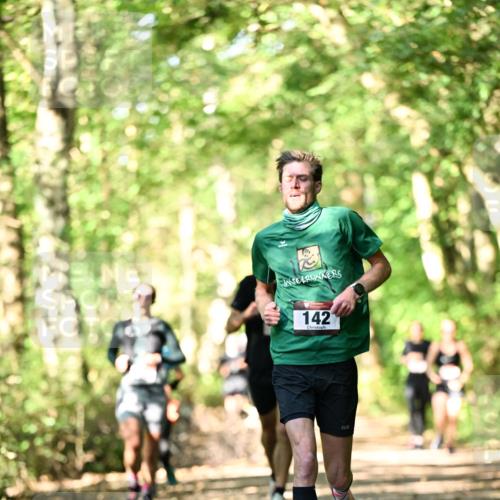06.10.2024 - Bramfelder Halbmarathon 2024 Dr. Thomas Lammeyer http://msf.ph/oto/7337587 06.10.2024 10:22:14 Laufen 142 meine-sportfotos.de