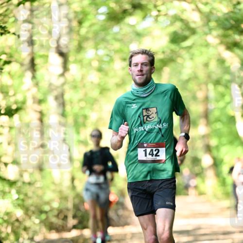 06.10.2024 - Bramfelder Halbmarathon 2024 Dr. Thomas Lammeyer http://msf.ph/oto/7337593 06.10.2024 10:22:15 Laufen 142 meine-sportfotos.de