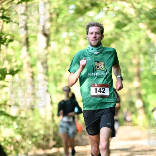06.10.2024 - Bramfelder Halbmarathon 2024 Dr. Thomas Lammeyer http://msf.ph/oto/7337594 06.10.2024 10:22:15 Laufen 142 meine-sportfotos.de