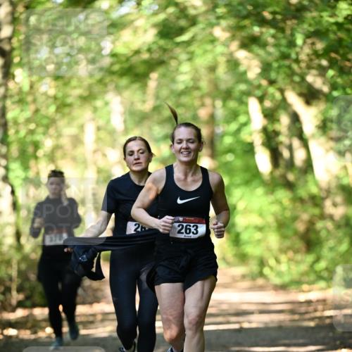 06.10.2024 - Bramfelder Halbmarathon 2024 Dr. Thomas Lammeyer http://msf.ph/oto/7337642 06.10.2024 10:22:25 Laufen 2, 263 meine-sportfotos.de