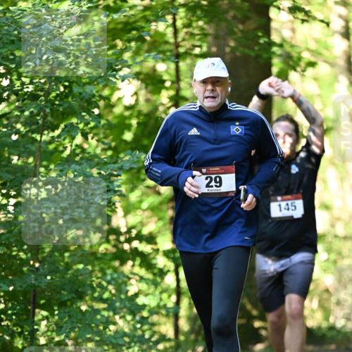 06.10.2024 - Bramfelder Halbmarathon 2024 Dr. Thomas Lammeyer http://msf.ph/oto/7337700 06.10.2024 10:22:40 Laufen 29, 145 meine-sportfotos.de