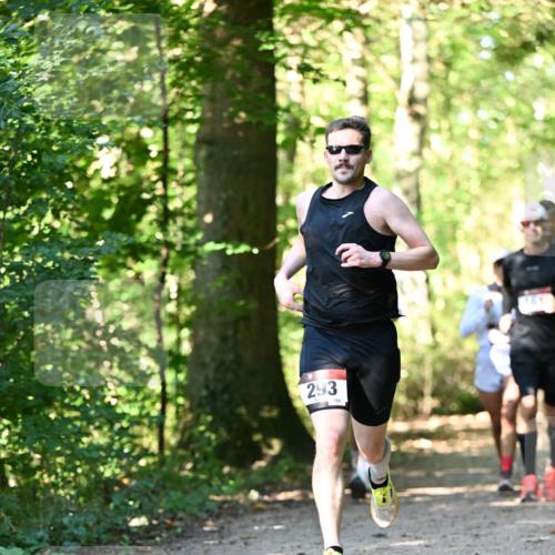 06.10.2024 - Bramfelder Halbmarathon 2024 Dr. Thomas Lammeyer http://msf.ph/oto/7337817 06.10.2024 10:23:26 Laufen 293, 168 meine-sportfotos.de