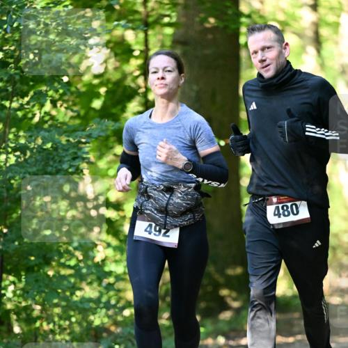 06.10.2024 - Bramfelder Halbmarathon 2024 Dr. Thomas Lammeyer http://msf.ph/oto/7337869 06.10.2024 10:23:37 Laufen 480, 492 meine-sportfotos.de