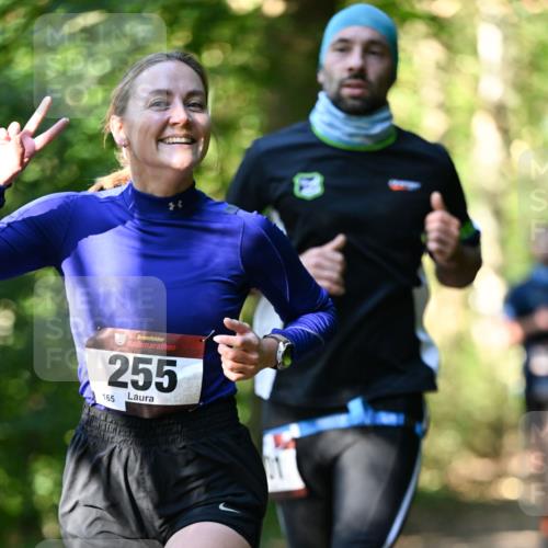 06.10.2024 - Bramfelder Halbmarathon 2024 Dr. Thomas Lammeyer http://msf.ph/oto/7337959 06.10.2024 10:24:17 Laufen 33, 255, 165, 01 meine-sportfotos.de