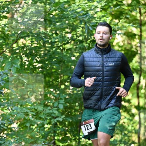06.10.2024 - Bramfelder Halbmarathon 2024 Dr. Thomas Lammeyer http://msf.ph/oto/7338031 06.10.2024 10:24:42 Laufen 2, 123 meine-sportfotos.de