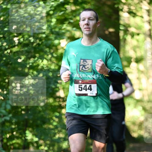 06.10.2024 - Bramfelder Halbmarathon 2024 Dr. Thomas Lammeyer http://msf.ph/oto/7338134 06.10.2024 10:25:06 Laufen 33, 544, 173 meine-sportfotos.de