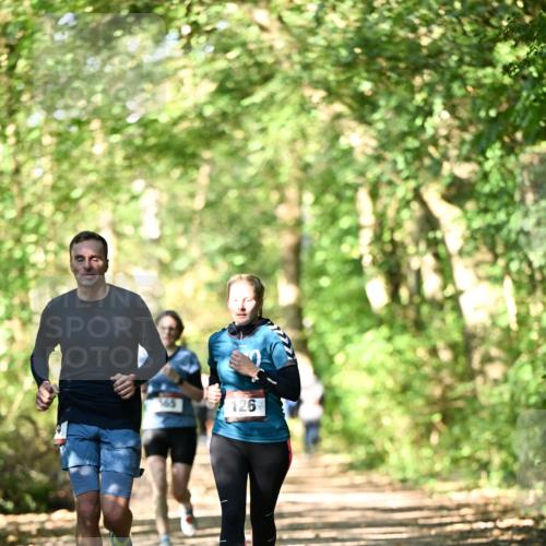 06.10.2024 - Bramfelder Halbmarathon 2024 Dr. Thomas Lammeyer http://msf.ph/oto/7338143 06.10.2024 10:25:16 Laufen 126 meine-sportfotos.de