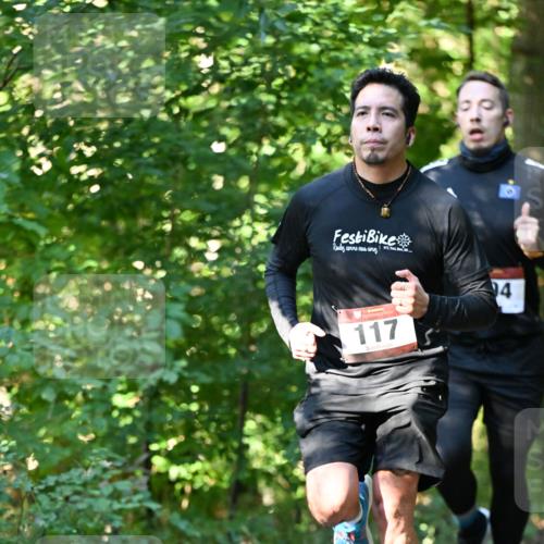 06.10.2024 - Bramfelder Halbmarathon 2024 Dr. Thomas Lammeyer http://msf.ph/oto/7338188 06.10.2024 10:25:45 Laufen 117, 4 meine-sportfotos.de