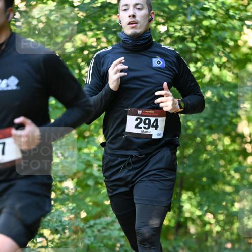 06.10.2024 - Bramfelder Halbmarathon 2024 Dr. Thomas Lammeyer http://msf.ph/oto/7338194 06.10.2024 10:25:47 Laufen 7, 294, 176 meine-sportfotos.de