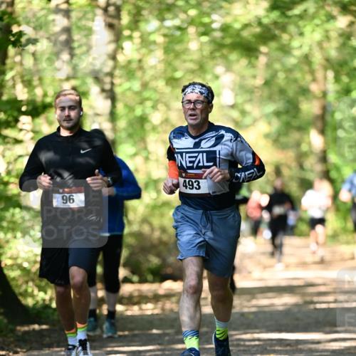 06.10.2024 - Bramfelder Halbmarathon 2024 Dr. Thomas Lammeyer http://msf.ph/oto/7338218 06.10.2024 10:25:58 Laufen 493, 96 meine-sportfotos.de