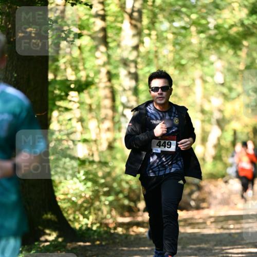 06.10.2024 - Bramfelder Halbmarathon 2024 Dr. Thomas Lammeyer http://msf.ph/oto/7338339 06.10.2024 10:26:29 Laufen 449, 115 meine-sportfotos.de