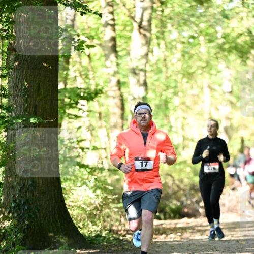 06.10.2024 - Bramfelder Halbmarathon 2024 Dr. Thomas Lammeyer http://msf.ph/oto/7338457 06.10.2024 10:27:07 Laufen 17 meine-sportfotos.de