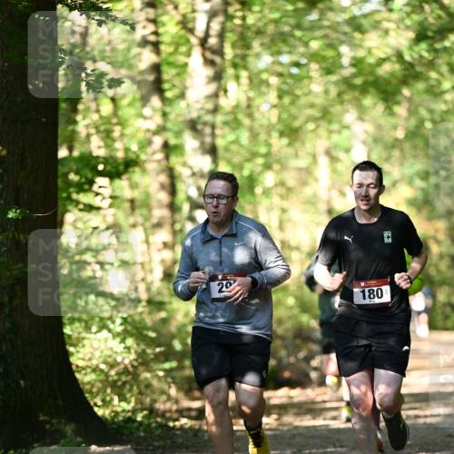 06.10.2024 - Bramfelder Halbmarathon 2024 Dr. Thomas Lammeyer http://msf.ph/oto/7338518 06.10.2024 10:27:21 Laufen 20, 180 meine-sportfotos.de