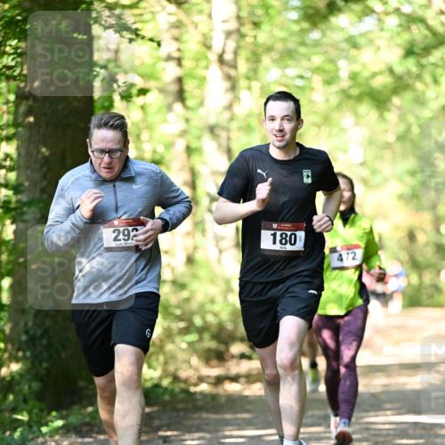 06.10.2024 - Bramfelder Halbmarathon 2024 Dr. Thomas Lammeyer http://msf.ph/oto/7338526 06.10.2024 10:27:23 Laufen 292, 180, 72 meine-sportfotos.de