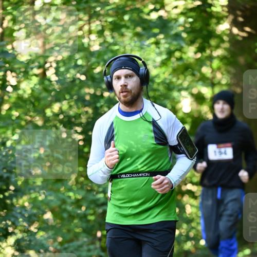 06.10.2024 - Bramfelder Halbmarathon 2024 Dr. Thomas Lammeyer http://msf.ph/oto/7338669 06.10.2024 10:28:17 Laufen 194 meine-sportfotos.de
