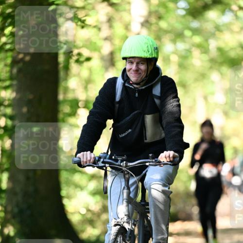 06.10.2024 - Bramfelder Halbmarathon 2024 Dr. Thomas Lammeyer http://msf.ph/oto/7338785 06.10.2024 10:28:44 Laufen  meine-sportfotos.de