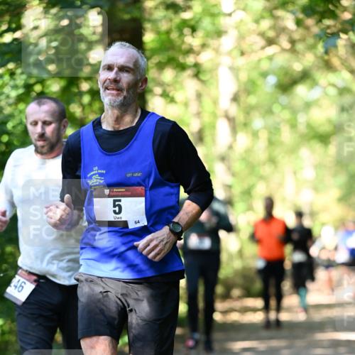 06.10.2024 - Bramfelder Halbmarathon 2024 Dr. Thomas Lammeyer http://msf.ph/oto/7338832 06.10.2024 10:28:55 Laufen 246, 33, 5, 64 meine-sportfotos.de