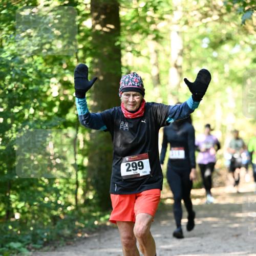 06.10.2024 - Bramfelder Halbmarathon 2024 Dr. Thomas Lammeyer http://msf.ph/oto/7338961 06.10.2024 10:29:33 Laufen 21, 299, 133 meine-sportfotos.de