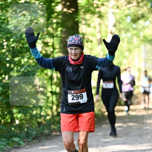 06.10.2024 - Bramfelder Halbmarathon 2024 Dr. Thomas Lammeyer http://msf.ph/oto/7338963 06.10.2024 10:29:33 Laufen 3, 299, 133 meine-sportfotos.de