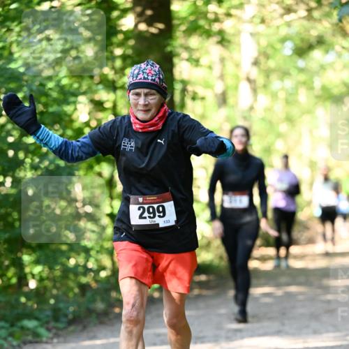 06.10.2024 - Bramfelder Halbmarathon 2024 Dr. Thomas Lammeyer http://msf.ph/oto/7338964 06.10.2024 10:29:33 Laufen 299, 133 meine-sportfotos.de
