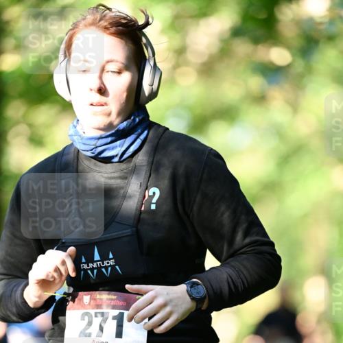 06.10.2024 - Bramfelder Halbmarathon 2024 Dr. Thomas Lammeyer http://msf.ph/oto/7339053 06.10.2024 10:29:55 Laufen 33, 271 meine-sportfotos.de