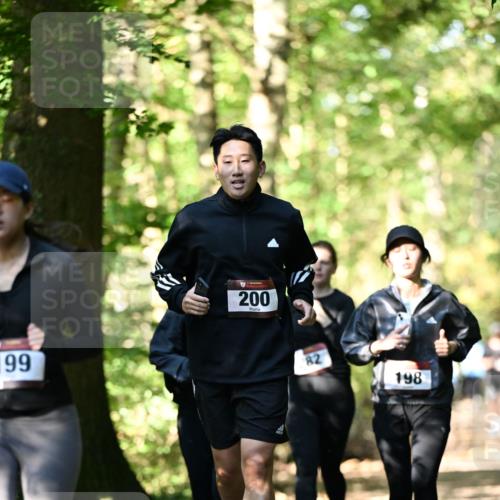 06.10.2024 - Bramfelder Halbmarathon 2024 Dr. Thomas Lammeyer http://msf.ph/oto/7339087 06.10.2024 10:30:10 Laufen 199, 200, 82, 198 meine-sportfotos.de